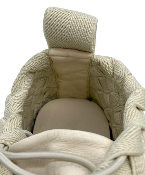 BOTTEGA VENETA（ボッテガベネタ）BOTTEGA VENETA (ボッテガベネタ) イントレチャートプラットスニーカー アイボリー サイズ:25cmの古着・服飾アイテム