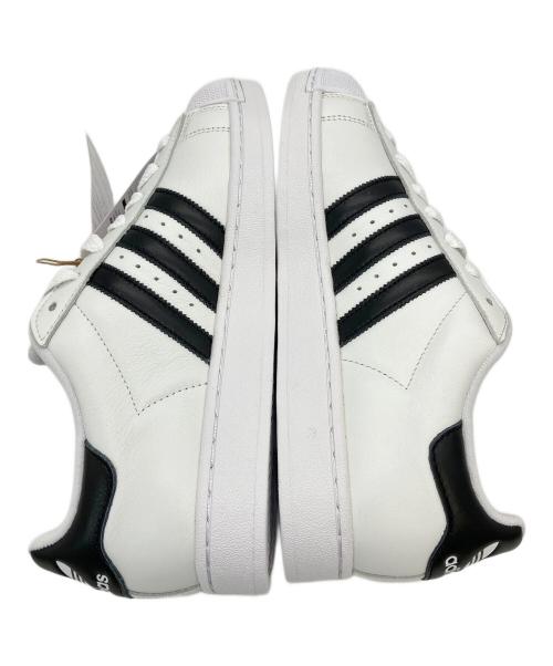 adidas（アディダス）adidas (アディダス) BEAMS (ビームス) JR4422　スニーカー ホワイト×ブラック サイズ:27cm 未使用品の古着・服飾アイテム