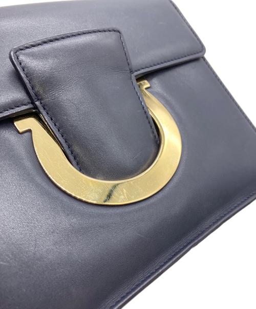 Salvatore Ferragamo（サルヴァトーレ フェラガモ）Salvatore Ferragamo (サルヴァトーレ フェラガモ) チェーンショルダーバッグ ネイビーの古着・服飾アイテム