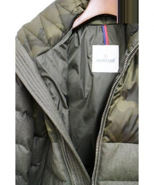 MONCLER（モンクレール）MONCLER (モンクレール) ナイロンウール切替ダウンジャケット オリーブ サイズ:1の古着・服飾アイテム