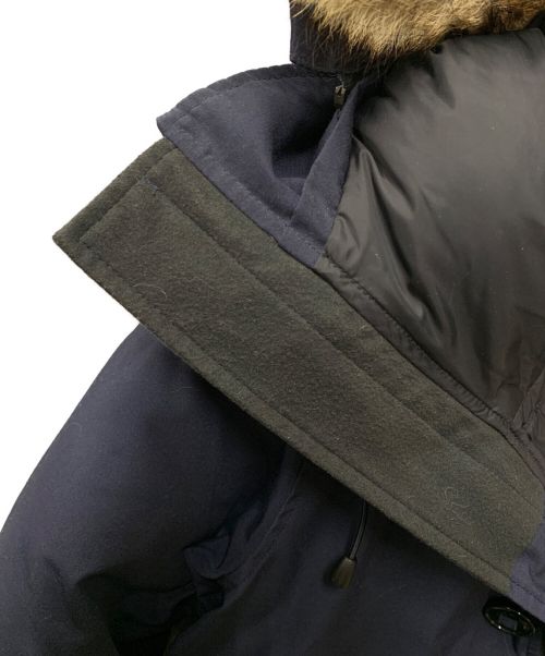 CANADA GOOSE（カナダグース）CANADA GOOSE (カナダグース) ダウンジャケット ネイビー サイズ:Mの古着・服飾アイテム