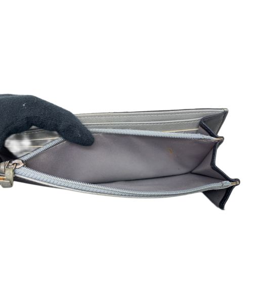 CHANEL（シャネル）CHANEL (シャネル) カメリアエンボス ココマーク ロングフラップウォレット ブラックの古着・服飾アイテム