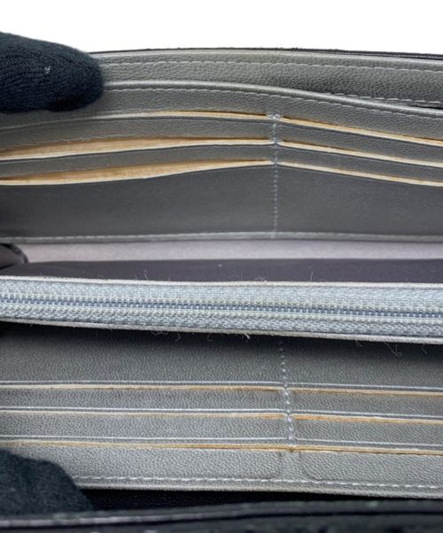 CHANEL（シャネル）CHANEL (シャネル) カメリアエンボス ココマーク ロングフラップウォレット ブラックの古着・服飾アイテム