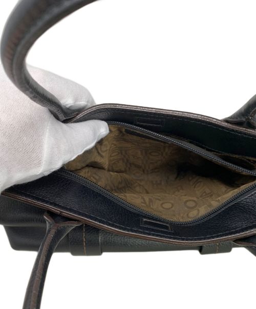 Salvatore Ferragamo（サルヴァトーレ フェラガモ）Salvatore Ferragamo (サルヴァトーレ フェラガモ) レザーショルダーバッグ ブラックの古着・服飾アイテム