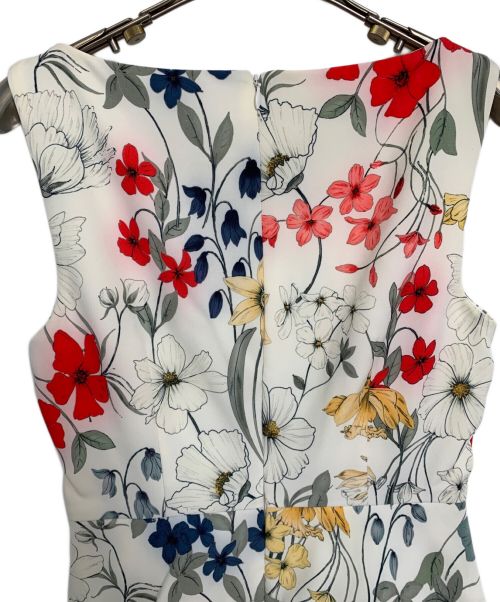 Phase Eight（フェイズエイト）Phase Eight (フェイズエイト) ノースリーブワンピース ホワイト×レッド サイズ:8の古着・服飾アイテム