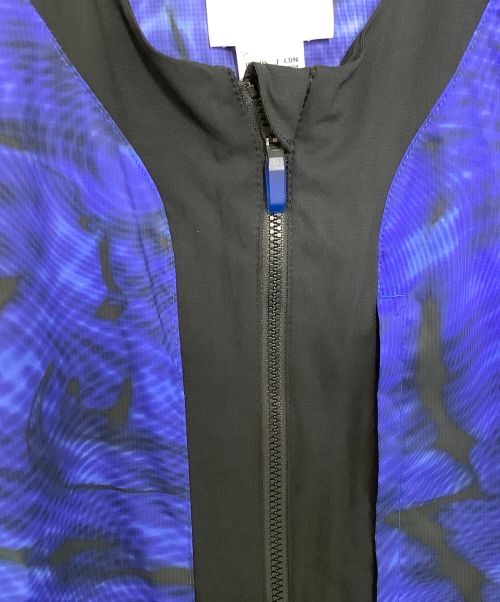 adidas（アディダス）adidas (アディダス) WHITE MOUNTAINEERING (ホワイトマウンテ二アニング) adidas 	WHITE MOUNTAINEERINGTX AGRAVIC ALPHASHIELD VEST ブルー×ブラックの古着・服飾アイテム