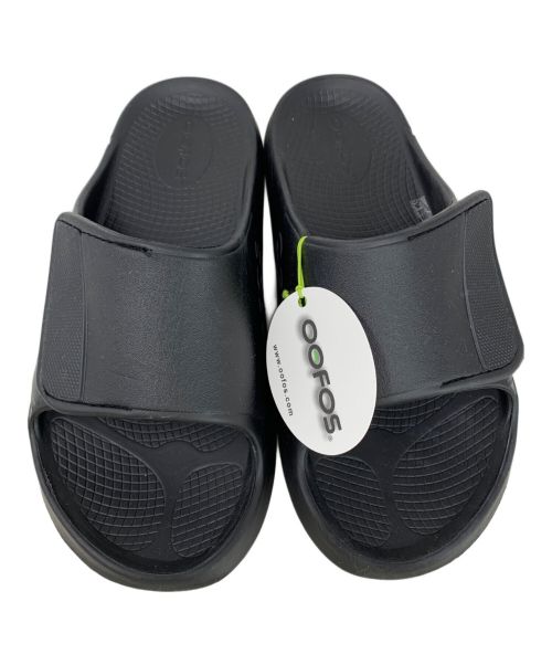 OOFOS（ウーフォス）OOFOS (ウーフォス) OOFOS リカバリーサンダル ブラック サイズ:7の古着・服飾アイテム