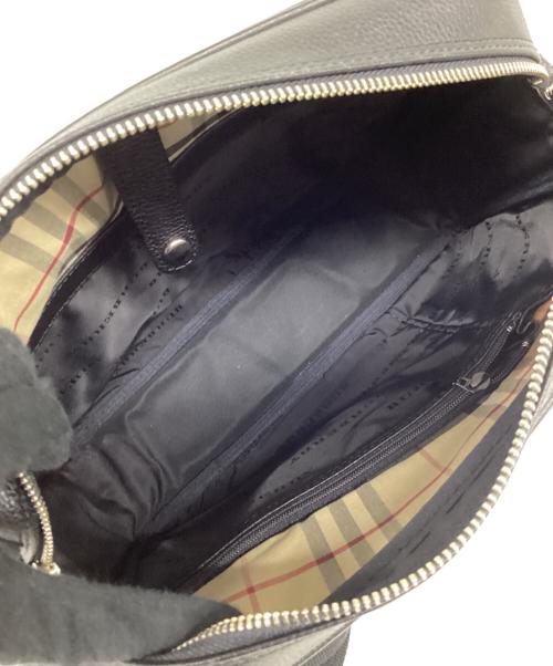 BURBERRY（バーバリー）BURBERRY (バーバリー) レザーショルダーバッグ ブラックの古着・服飾アイテム