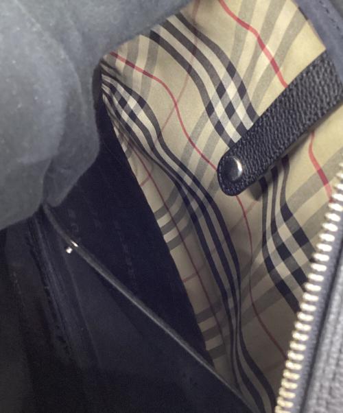 BURBERRY（バーバリー）BURBERRY (バーバリー) レザーショルダーバッグ ブラックの古着・服飾アイテム