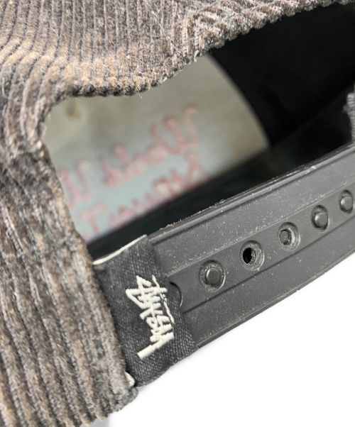 stussy（ステューシー）stussy (ステューシー) stussy コーディロイキャップ ブラック×レッドの古着・服飾アイテム