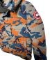 中古・古着 CANADA GOOSE (カナダグース) CANADA GOOSE マクミランパーカ グレー×オレンジ×ブルー サイズ:XS：50000円