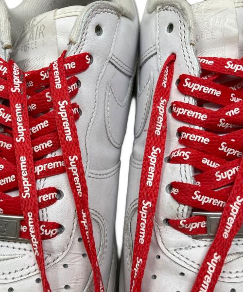 NIKE（ナイキ）NIKE (ナイキ) SUPREME (シュプリーム) NIKE Supreme AIR FORCE1 LOW スニーカー ホワイト×レッド サイズ:26.5cmの古着・服飾アイテム