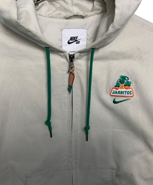 NIKE SB（ナイキエスビー）NIKE SB (ナイキエスビー) JARRITOS (ハリトス) NIKE SB JARRITOS Padded Jacket パーカー アイボリー サイズ:Lの古着・服飾アイテム