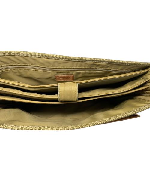 hartmann（ハートマン）hartmann (ハートマン) hartmann メッセンジャーバッグ カーキの古着・服飾アイテム