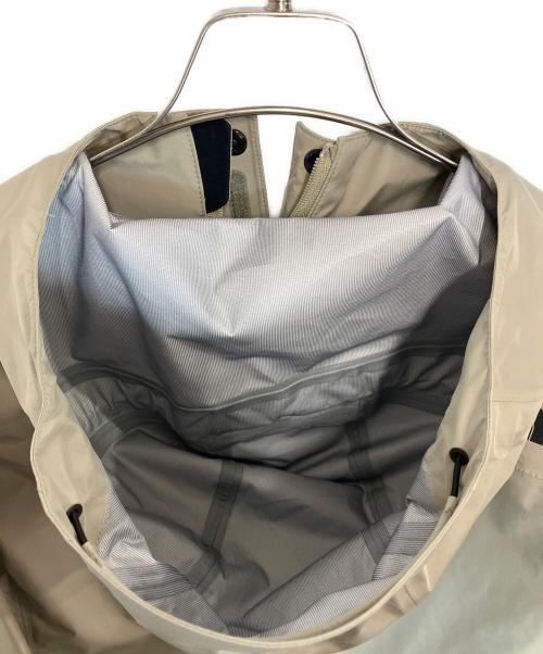 THE NORTH FACE（ザ ノース フェイス）THE NORTH FACE (ザ ノース フェイス) THE NORTH FACE フューチャーライトドリズルジャケット カーキ サイズ:Mの古着・服飾アイテム