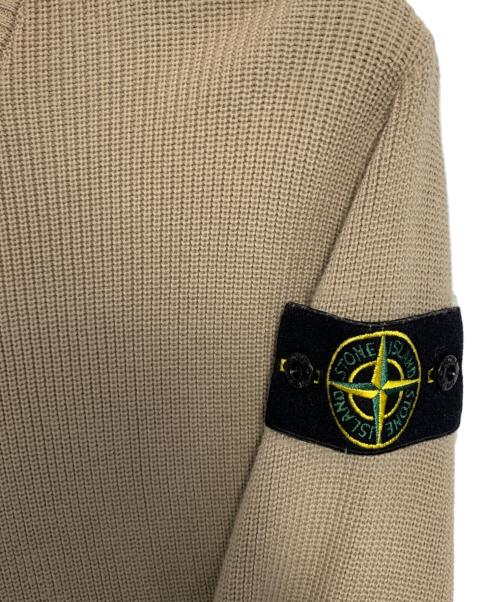 STONE ISLAND（ストーンアイランド）STONE ISLAND (ストーンアイランド) STONE ISLAND ROUND NECK KNITS ニット ベージュ サイズ:Sの古着・服飾アイテム