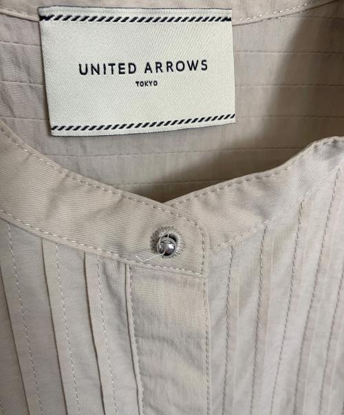 UNITED ARROWS（ユナイテッドアローズ）UNITED ARROWS (ユナイテッドアローズ) ピンタック ショートスリーブブラウス ベージュ サイズ:-の古着・服飾アイテム
