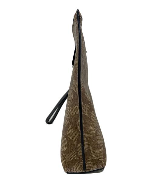 COACH（コーチ）COACH (コーチ) クラッチバッグ ベージュの古着・服飾アイテム