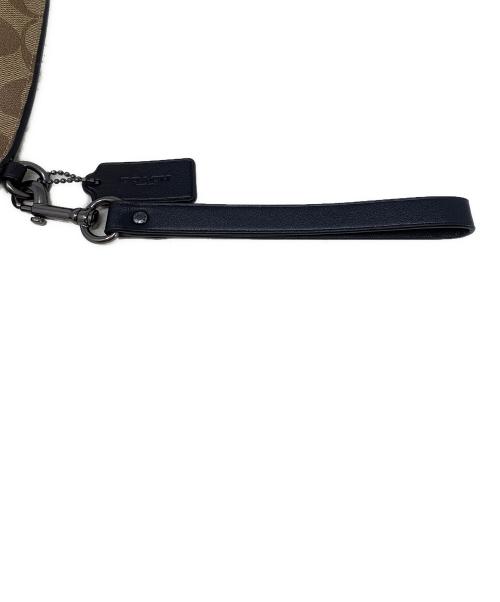 COACH（コーチ）COACH (コーチ) クラッチバッグ ベージュの古着・服飾アイテム