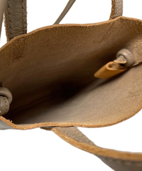 IL BISONTE（イル ビゾンテ）IL BISONTE (イル ビゾンテ) IL BISONTE ミニクロスボディバッグ ブラウンの古着・服飾アイテム