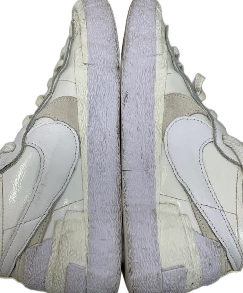 NIKE（ナイキ）NIKE (ナイキ) sacai (サカイ) NIKE sacai BLAZER LOW スニーカー ホワイト サイズ:26㎝の古着・服飾アイテム