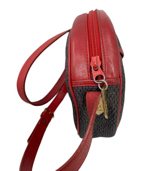 Yves Saint Laurent（イヴサンローラン）Yves Saint Laurent (イヴサンローラン) Yves Saint Laurent バイカラーショルダーバッグ ブラック×レッドの古着・服飾アイテム