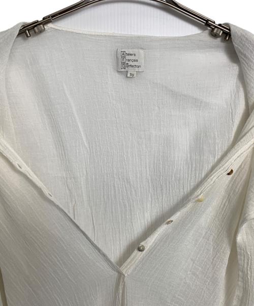 ateliers francais de confection（ル アトリエフランセ デ コンフェクション）Ateliers Francais de Confection (ル アトリエフランセ デ コンフェクション) Ateliers Francais de Confection 長袖ワンピース ベージュ サイズ:-の古着・服飾アイテム