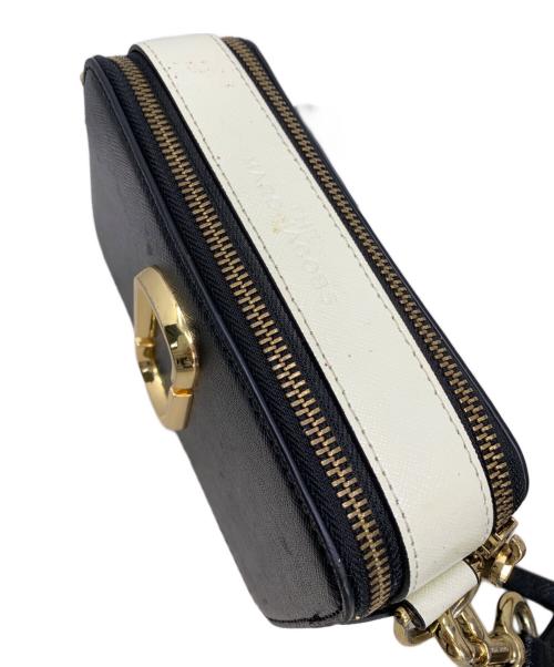 MARC JACOBS（マークジェイコブズ）MARC JACOBS (マークジェイコブス) MARC JACOBS スナップショットショルダーバッグ ブラック×グレー×ホワイトの古着・服飾アイテム