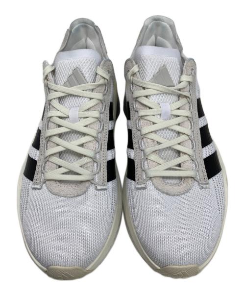 adidas（アディダス）adidas (アディダス) adidas Avryn X Cloud White Core Black Off White スニーカー ホワイト サイズ:26㎝の古着・服飾アイテム