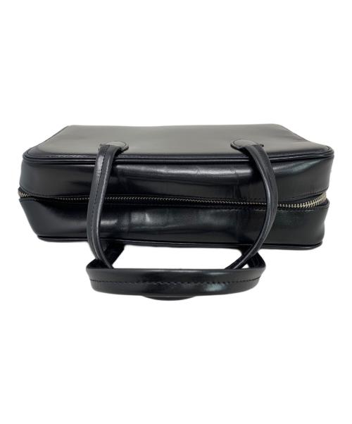 TOUT Y EST（トゥティエ）TOUT Y EST (トゥティエ) TOUT Y EST ハンドバッグ ブラックの古着・服飾アイテム