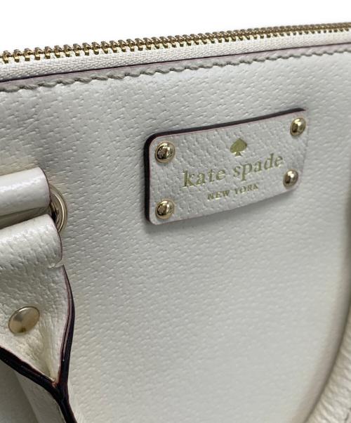Kate Spade（ケイトスペード）Kate Spade (ケイトスペード) Kate Spade ハンドバッグ ホワイトの古着・服飾アイテム