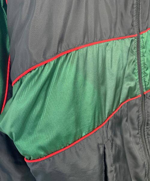 SUPREME（シュプリーム）Supreme (シュプリーム) Supreme Sports Piping Puffy Jacket グリーン×ブラック サイズ:Sの古着・服飾アイテム