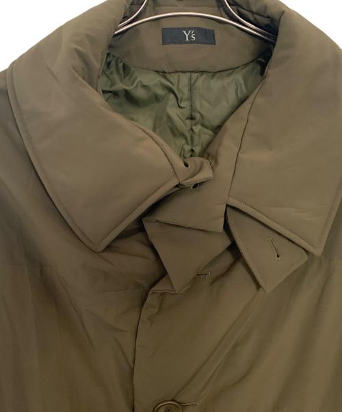 Y's（ワイズ）Y's (ワイズ) Y's TYPEWRITER POLYESTER CAPE COAT 中綿コート オリーブ サイズ:1の古着・服飾アイテム