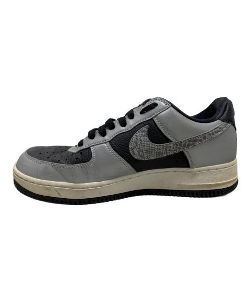 NIKE（ナイキ）NIKE (ナイキ) NIKE AIR FORCE1 スニーカー グレー サイズ:26.5㎝の古着・服飾アイテム