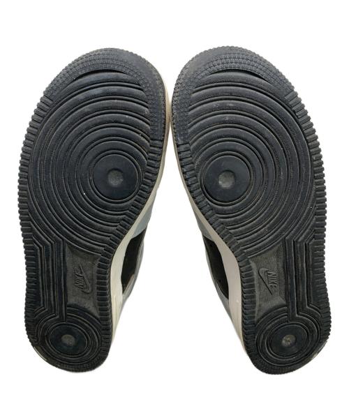 NIKE（ナイキ）NIKE (ナイキ) NIKE AIR FORCE1 スニーカー グレー サイズ:26.5㎝の古着・服飾アイテム