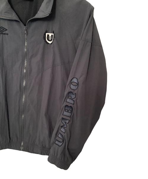 UMBRO（アンブロ）UMBRO (アンブロ) UMBRO トレーニングナイロンジャケット グレー サイズ:Mの古着・服飾アイテム