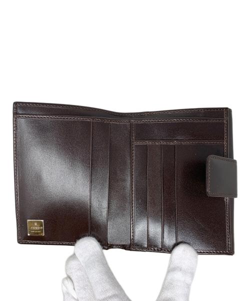 FENDI（フェンディ）FENDI (フェンディ) 2つ折り財布 ブラウンの古着・服飾アイテム