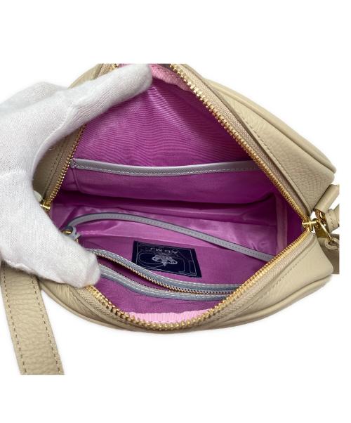 A.D.M.J.（エーディーエムジェイ）A.D.M.J. (エーディーエムジェイ) ショルダーバッグ ベージュの古着・服飾アイテム