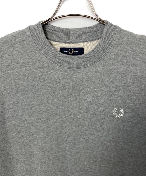 FRED PERRY（フレッドペリー）FRED PERRY (フレッドペリー) スウェット グレー サイズ:Mの古着・服飾アイテム