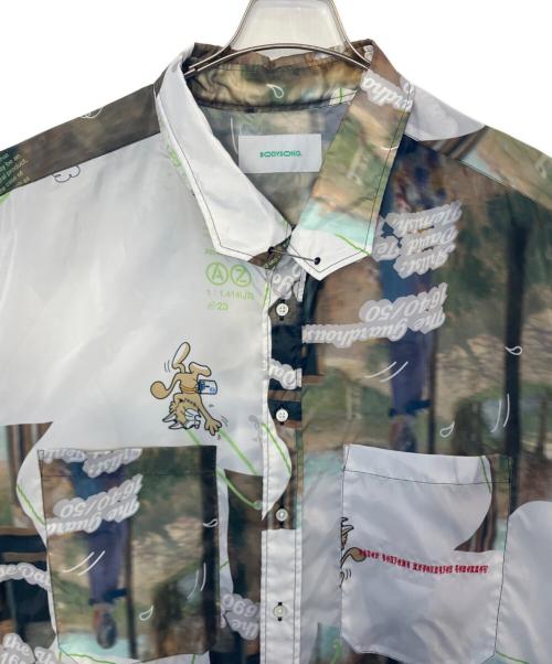 bodysong.（ボディソング）bodysong. (ボディソング) bodysong. AZZMSHHS 半袖シャツ ベージュ サイズ:Freeの古着・服飾アイテム