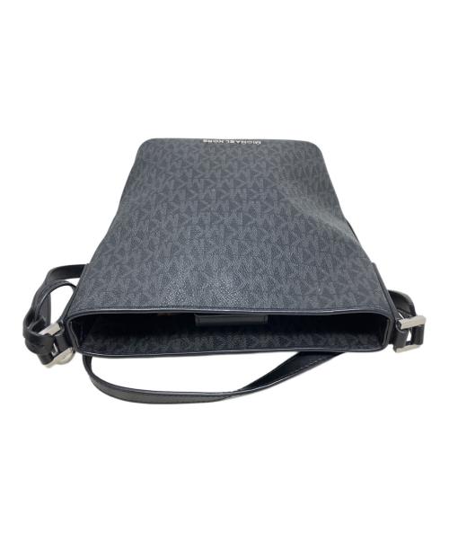 MICHAEL KORS（マイケル・コース）MICHAEL KORS (マイケル・コース) MICHAEL KORS KIMBERYLY SM BUCKET BAG ショルダーバッグ ブラックの古着・服飾アイテム