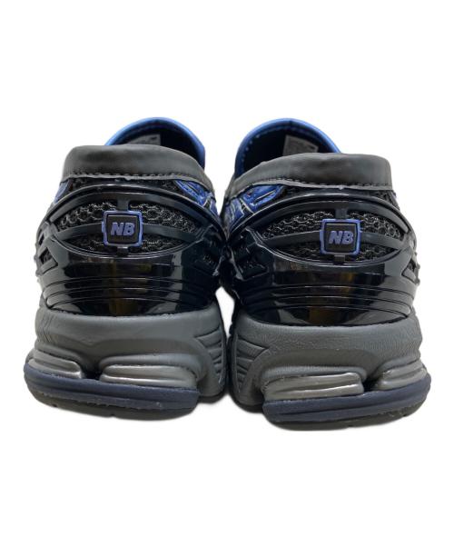 NEW BALANCE（ニューバランス）NEW BALANCE (ニューバランス) NEW BALANCE Black Cement with Blue Gemstone スニーカー ブラック×ブルー サイズ:26㎝の古着・服飾アイテム