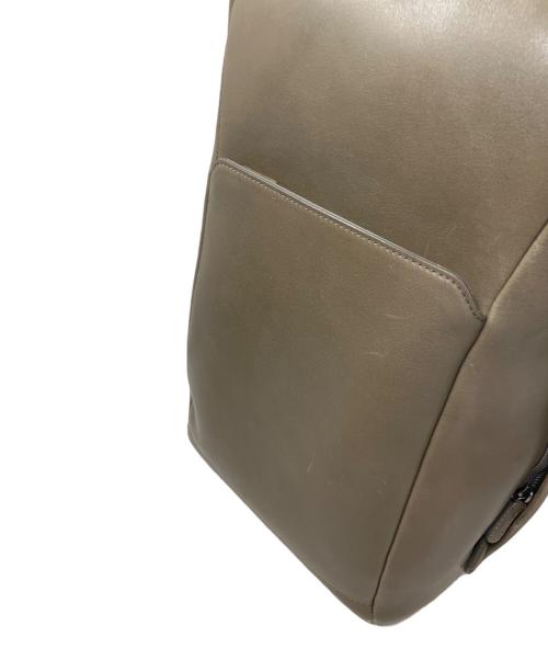 土屋鞄（ツチヤカバン）土屋鞄 (ツチヤカバン) 土屋鞄 ヴァイノ ラウンドバックパック ブラウンの古着・服飾アイテム