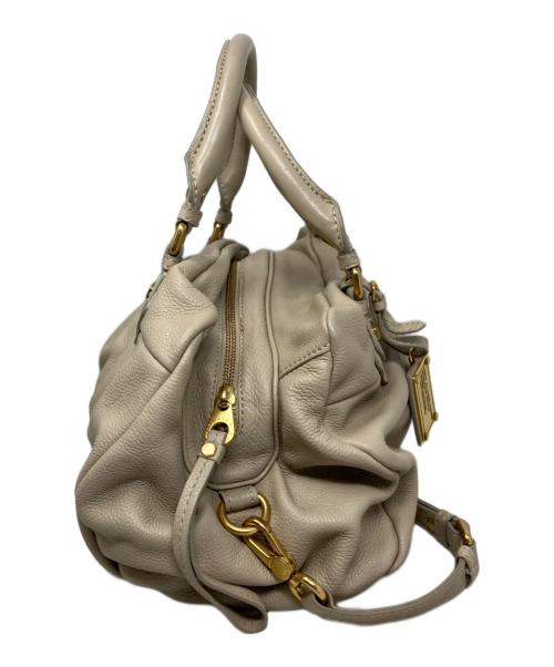 Marc by Marc Jacobs（マークバイマークジェイコブス）Marc by Marc Jacobs (マークバイマークジェイコブス) Marc by Marc Jacobs 2WAYバッグ ベージュの古着・服飾アイテム