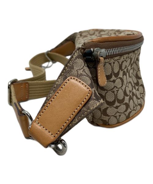 COACH（コーチ）COACH (コーチ) COACH ウエストバッグ ベージュの古着・服飾アイテム