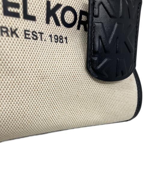 MICHAEL KORS（マイケル・コース）MICHAEL KORS (マイケル・コース) MICHAEL KORS ショルダーバッグ アイボリーの古着・服飾アイテム