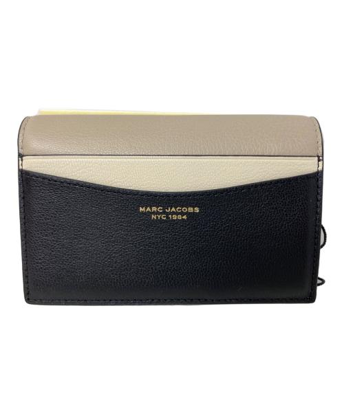 MARC JACOBS（マークジェイコブズ）MARC JACOBS (マークジェイコブズ) MARC JACOBS 2つ折り財布 ベージュ×ブラック 未使用品の古着・服飾アイテム