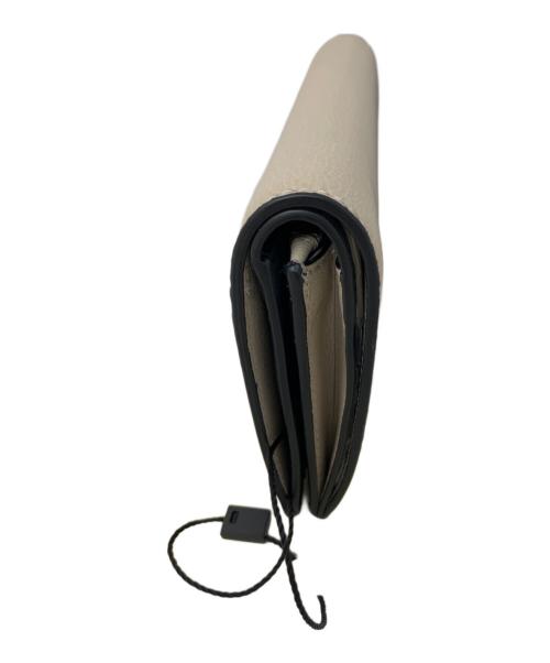 MARC JACOBS（マークジェイコブズ）MARC JACOBS (マークジェイコブズ) MARC JACOBS 2つ折り財布 ベージュ×ブラック 未使用品の古着・服飾アイテム