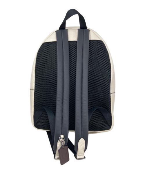 COACH（コーチ）COACH (コーチ) Disney (ディズニー) COACH Disney 日本限定ディズニーコラボ リュック ベージュ×アイボリーの古着・服飾アイテム