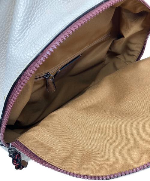 COACH（コーチ）COACH (コーチ) Disney (ディズニー) COACH Disney 日本限定ディズニーコラボ リュック ベージュ×アイボリーの古着・服飾アイテム